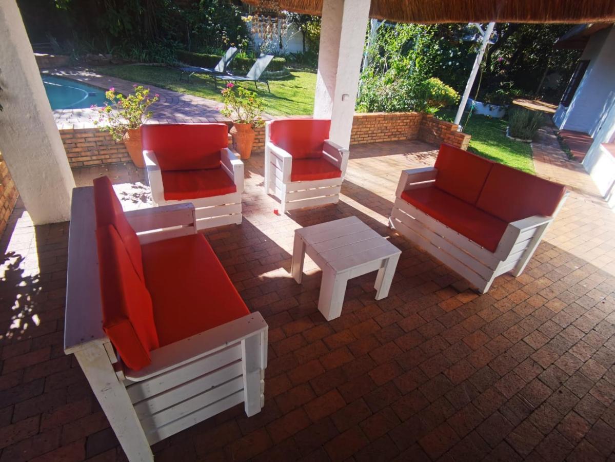 Libra Lodge Sandton Exterior foto