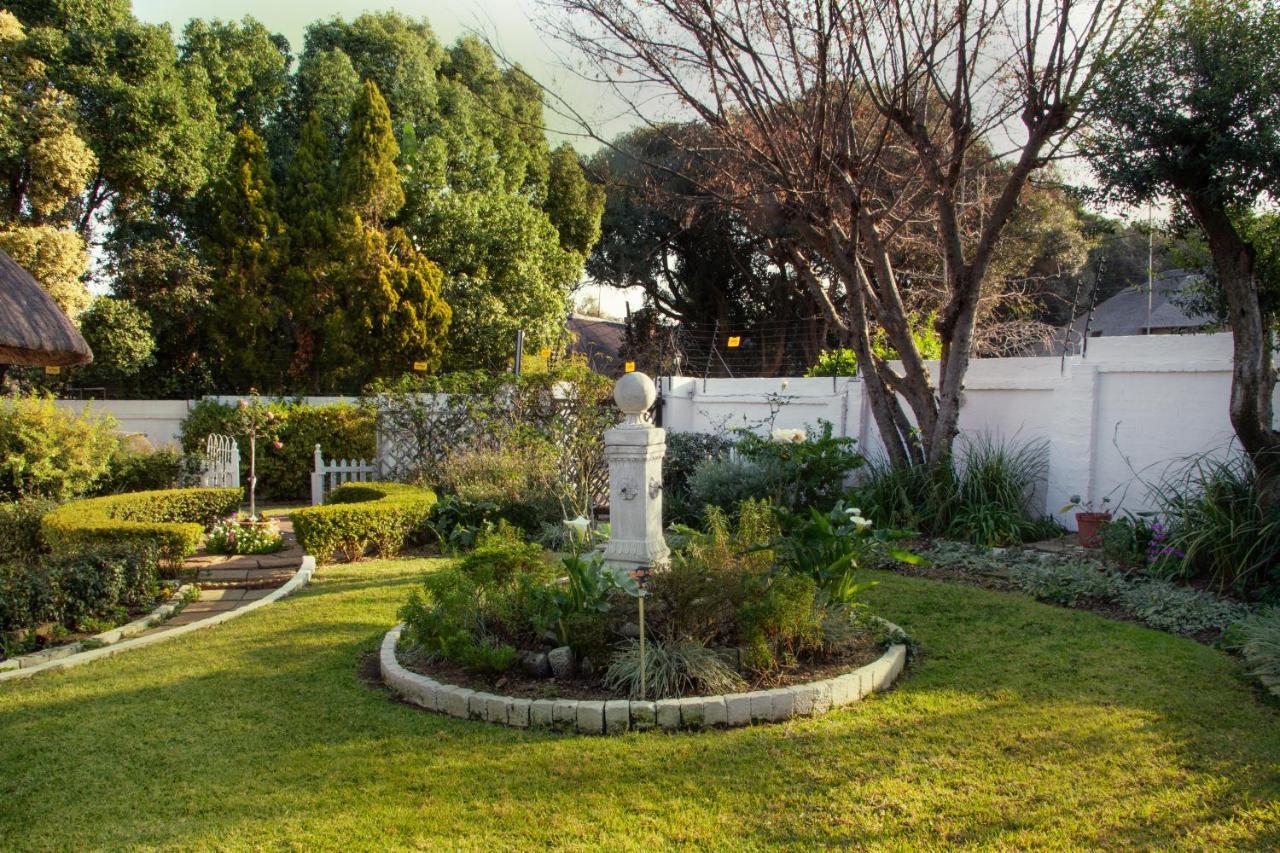 Libra Lodge Sandton Exterior foto